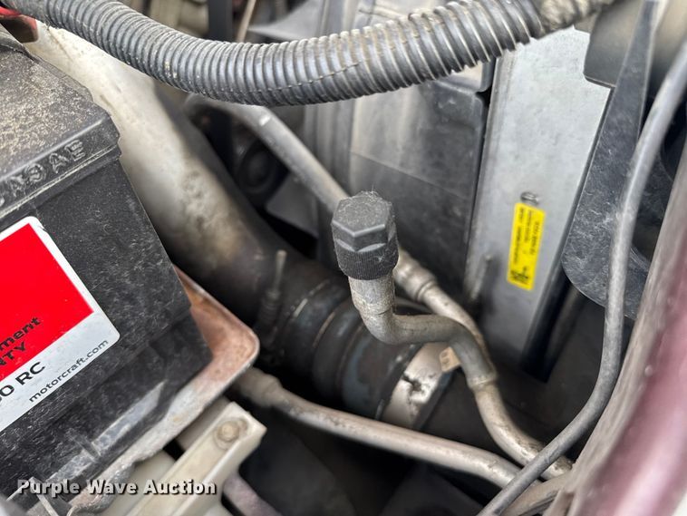 image for item DU3521 2006 Ford F350 Super Duty SuperCab utility bed pickup truck