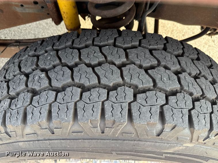 image for item DU3521 2006 Ford F350 Super Duty SuperCab utility bed pickup truck