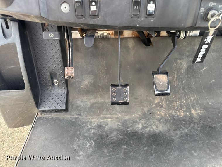 image for item DU3522 2008 Bobcat 2200 utility vehicle