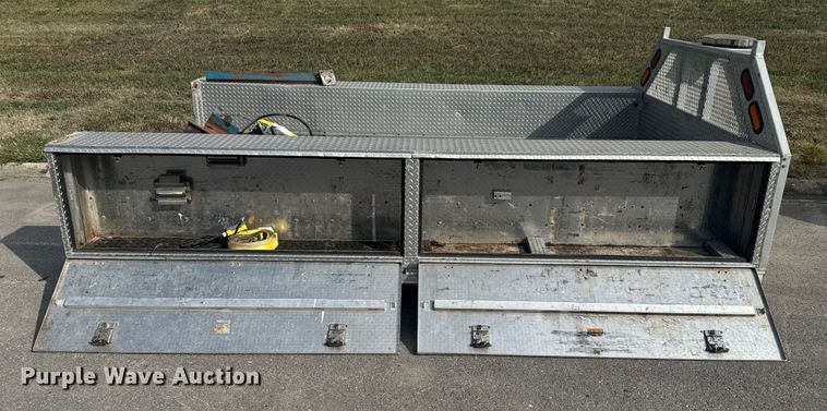 image for item DU3523 2013 Alum-Line Inc truck bed