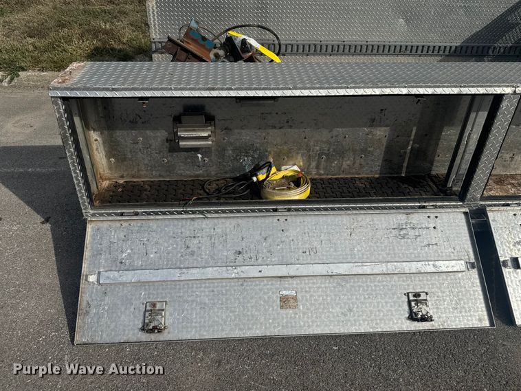 image for item DU3523 2013 Alum-Line Inc truck bed