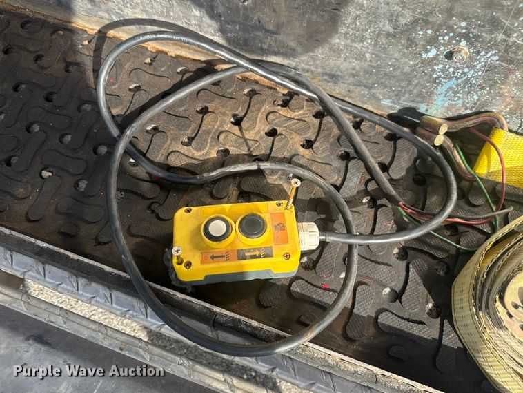 image for item DU3523 2013 Alum-Line Inc truck bed