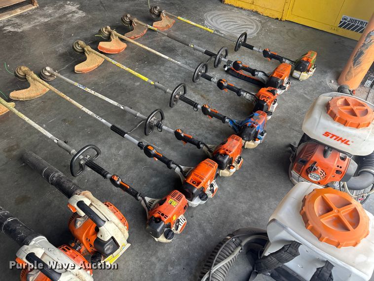 image for item DU3526 Lawn and garden equipment