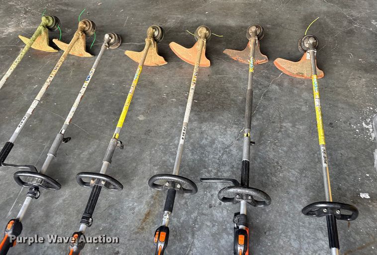 image for item DU3526 Lawn and garden equipment