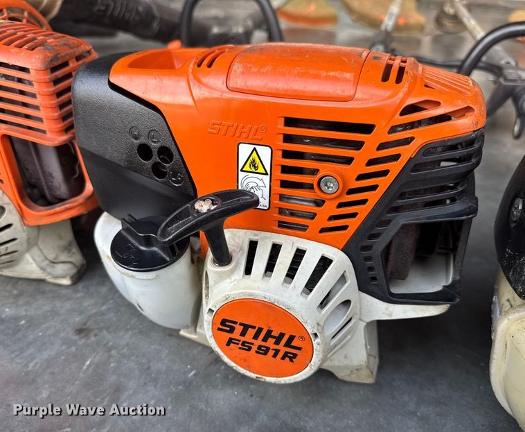 image for item DU3526 Lawn and garden equipment