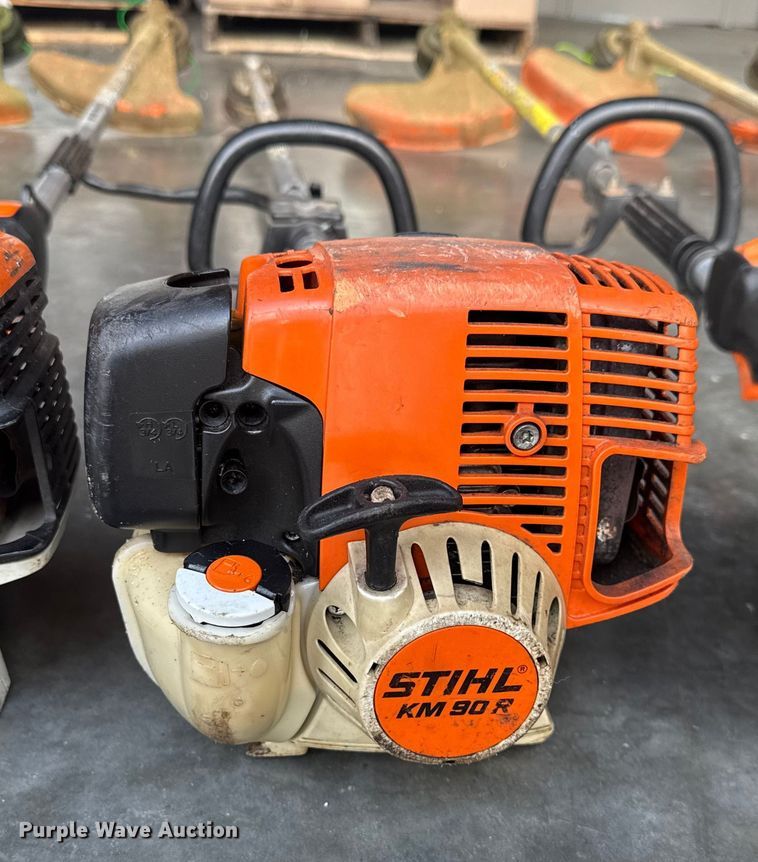 image for item DU3526 Lawn and garden equipment