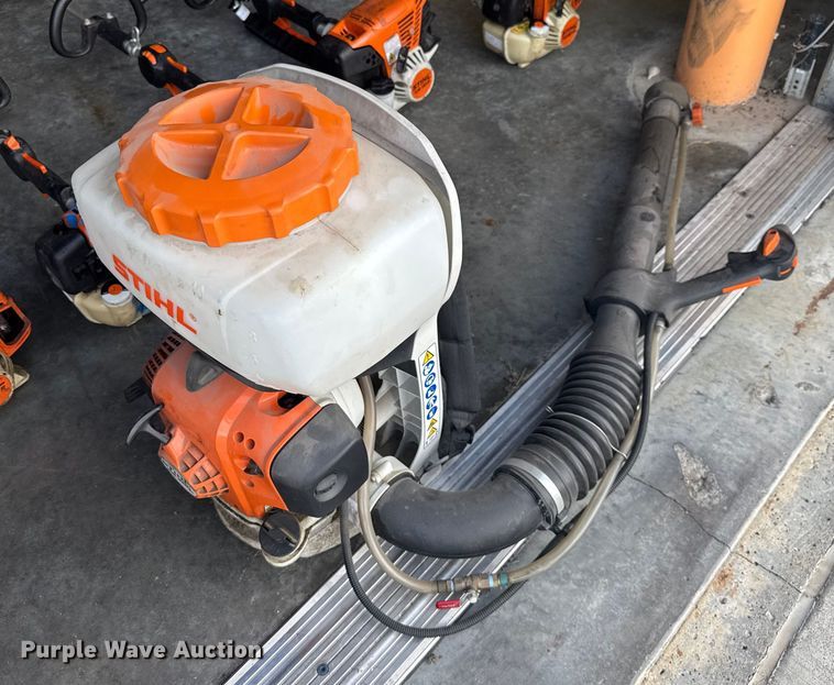 image for item DU3526 Lawn and garden equipment