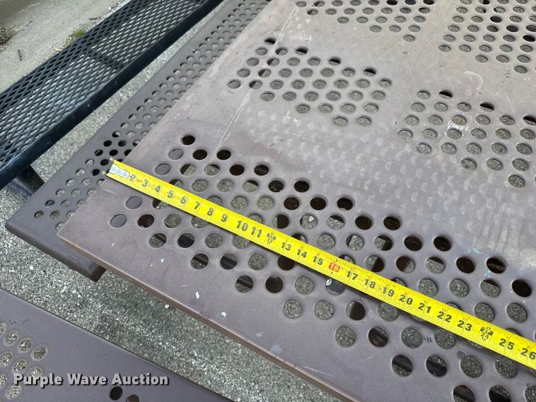 image for item DU3531 (6) picnic tables