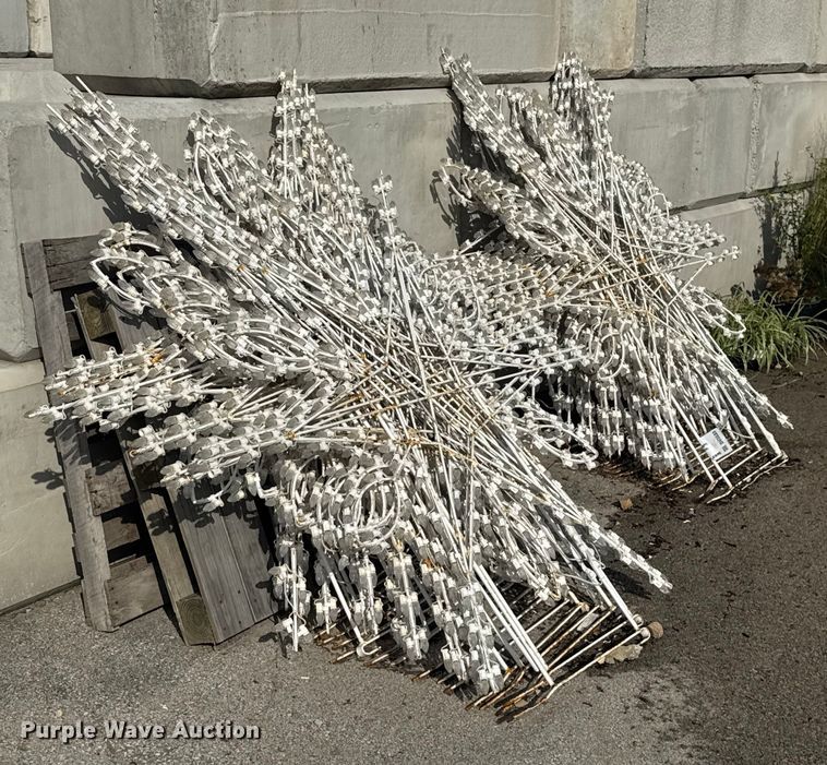 image for item DU3533 Approximately (30) Christmas lights