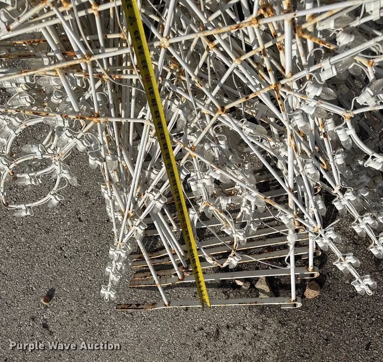 image for item DU3533 Approximately (30) Christmas lights