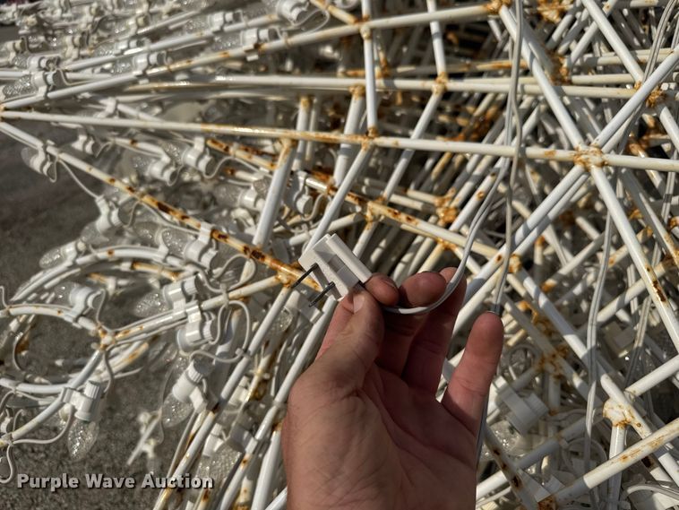 image for item DU3533 Approximately (30) Christmas lights