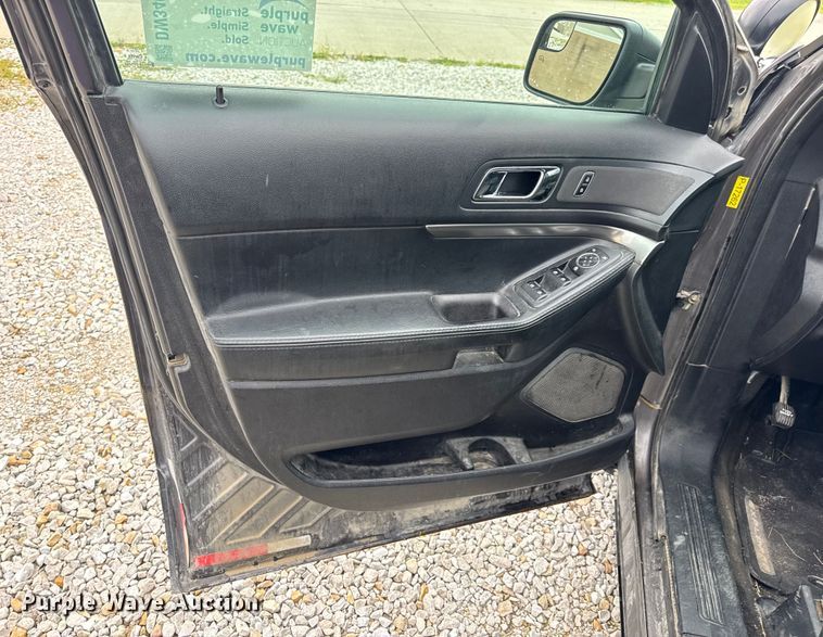 image for item DW3463 2017 Ford Explorer Police Interceptor SUV