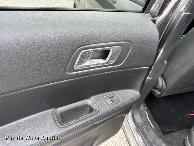 image for item DW3463 2017 Ford Explorer Police Interceptor SUV