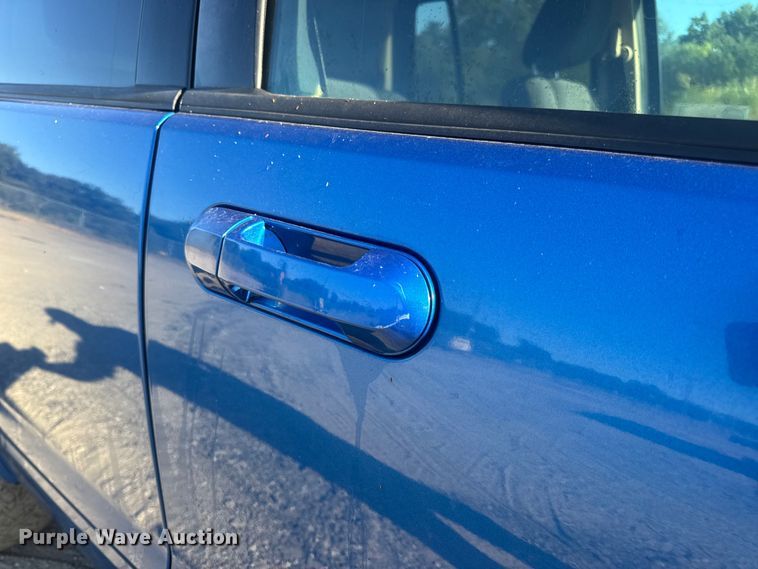 image for item DW6560 2010 Ford Explorer SUV