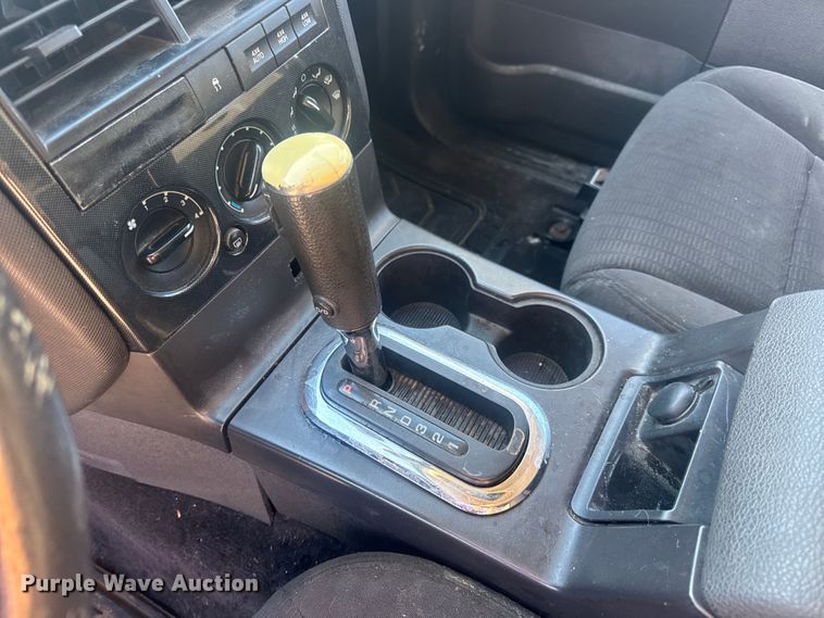 image for item DW6560 2010 Ford Explorer SUV