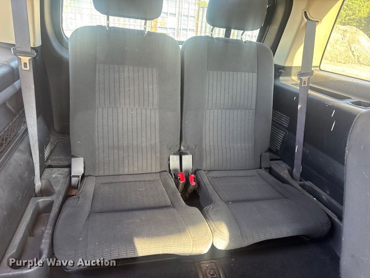 image for item DW6560 2010 Ford Explorer SUV