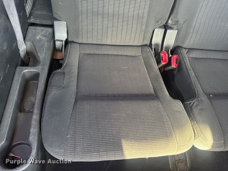 image for item DW6560 2010 Ford Explorer SUV