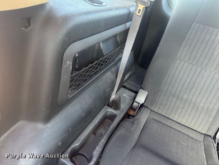 image for item DW6560 2010 Ford Explorer SUV