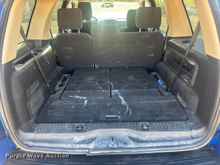 image for item DW6560 2010 Ford Explorer SUV