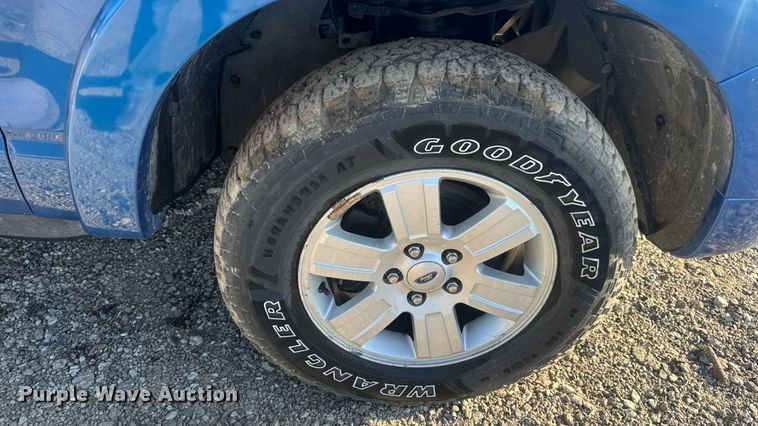 image for item DW6560 2010 Ford Explorer SUV