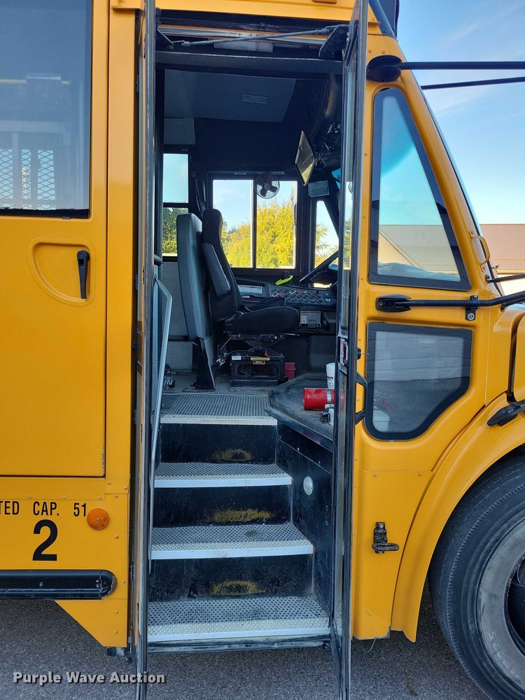 image for item DX6462 2010 Thomas Built 310TS school bus