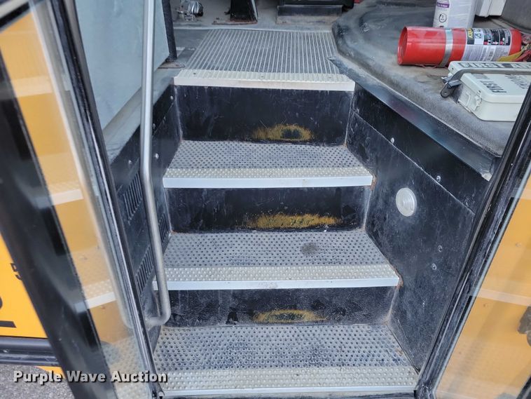 image for item DX6462 2010 Thomas Built 310TS school bus