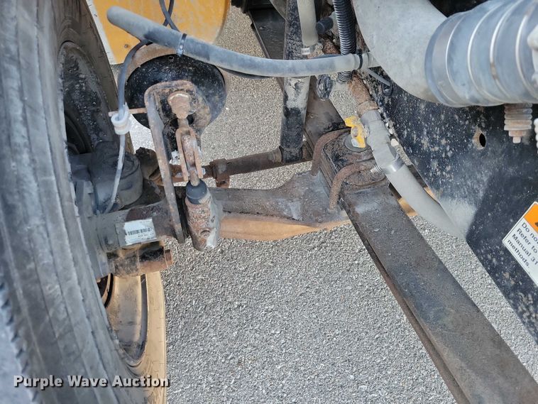 image for item DX6462 2010 Thomas Built 310TS school bus