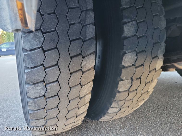 image for item DX6462 2010 Thomas Built 310TS school bus