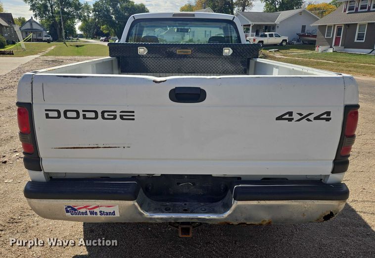 image for item DY1379 2001 Dodge Ram 1500 pickup truck