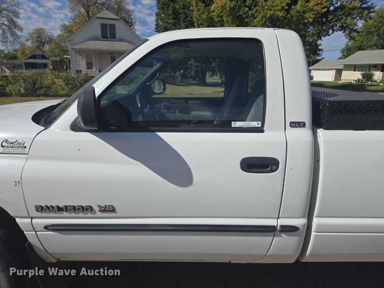 image for item DY1379 2001 Dodge Ram 1500 pickup truck
