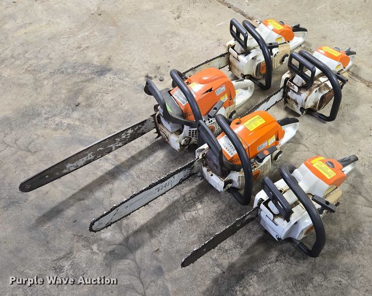 image for item DY1385 (5) Stihl chainsaws