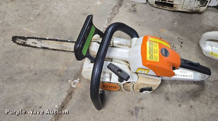 image for item DY1385 (5) Stihl chainsaws