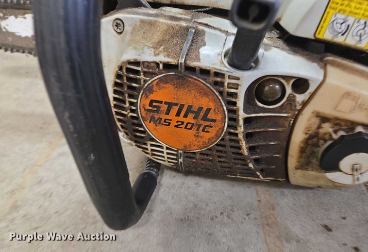 image for item DY1385 (5) Stihl chainsaws