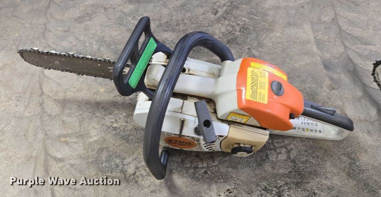 image for item DY1385 (5) Stihl chainsaws