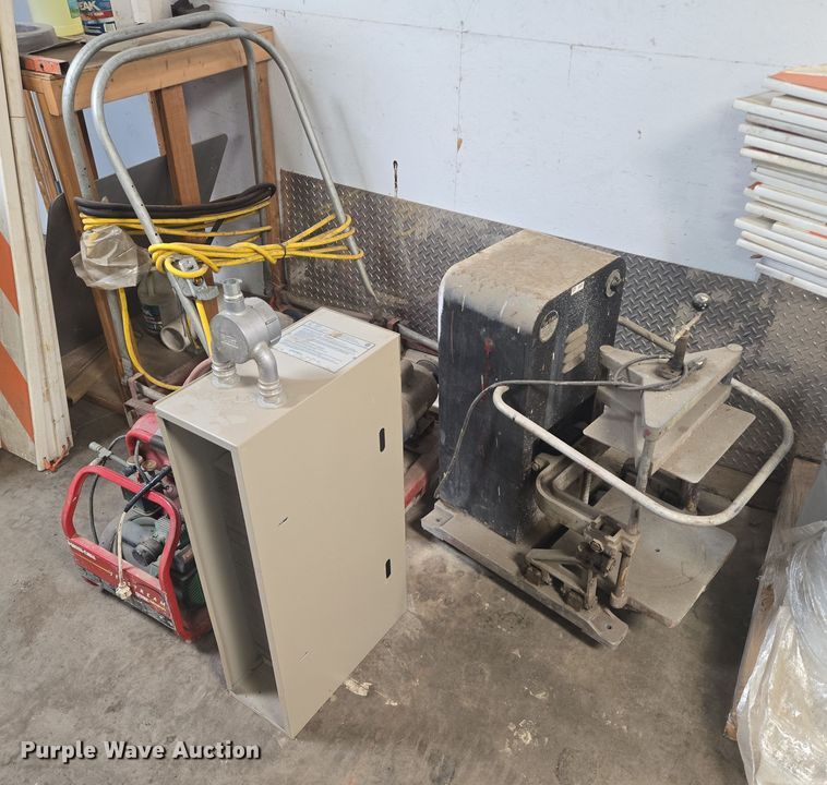 image for item DY1389 Tools