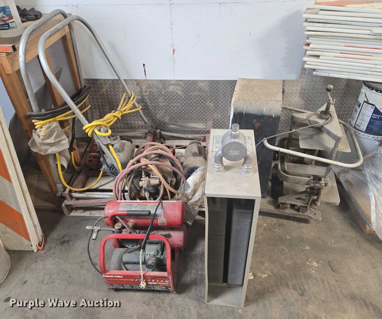 image for item DY1389 Tools