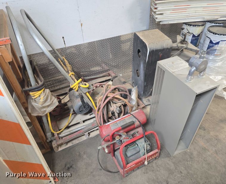 image for item DY1389 Tools