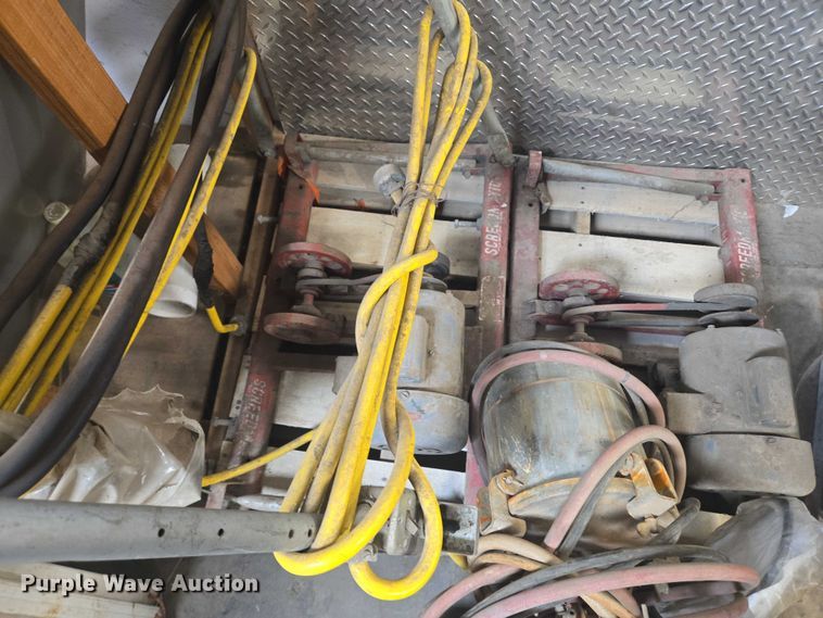 image for item DY1389 Tools