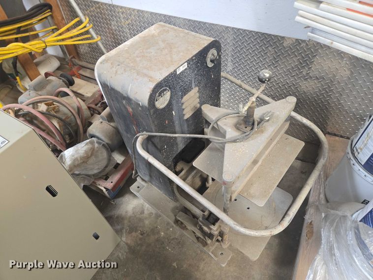 image for item DY1389 Tools