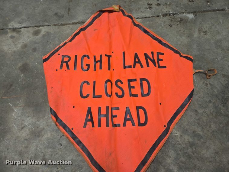 image for item DY1390 Assorted tools