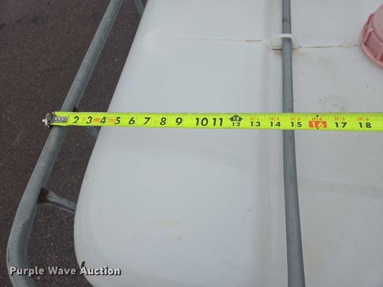 image for item DY1399 (4) poly tanks