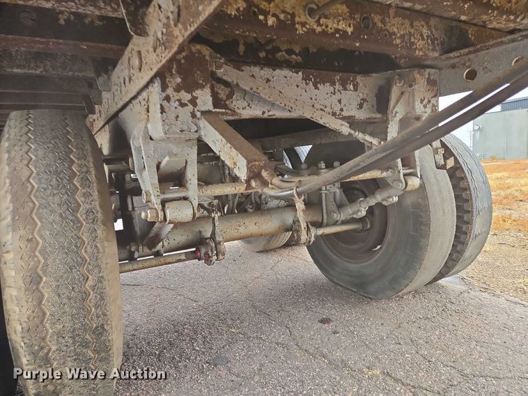 image for item DY1400 1973 Gindy dry van trailer