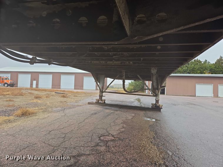 image for item DY1400 1973 Gindy dry van trailer