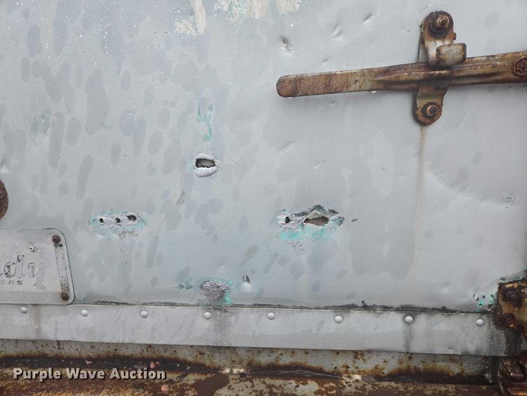 image for item DY1400 1973 Gindy dry van trailer