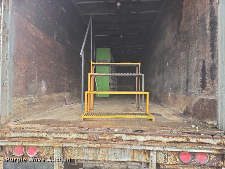 image for item DY1400 1973 Gindy dry van trailer