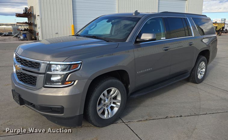 image for item DY1415 2017 Chevrolet Suburban SUV