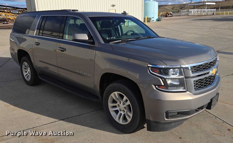 image for item DY1415 2017 Chevrolet Suburban SUV