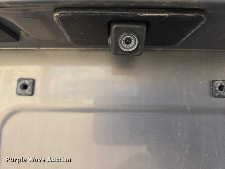 image for item DY1415 2017 Chevrolet Suburban SUV