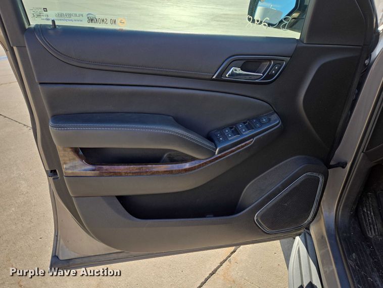 image for item DY1415 2017 Chevrolet Suburban SUV