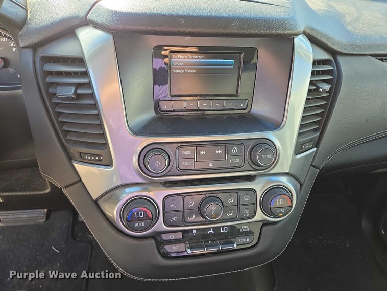 image for item DY1415 2017 Chevrolet Suburban SUV